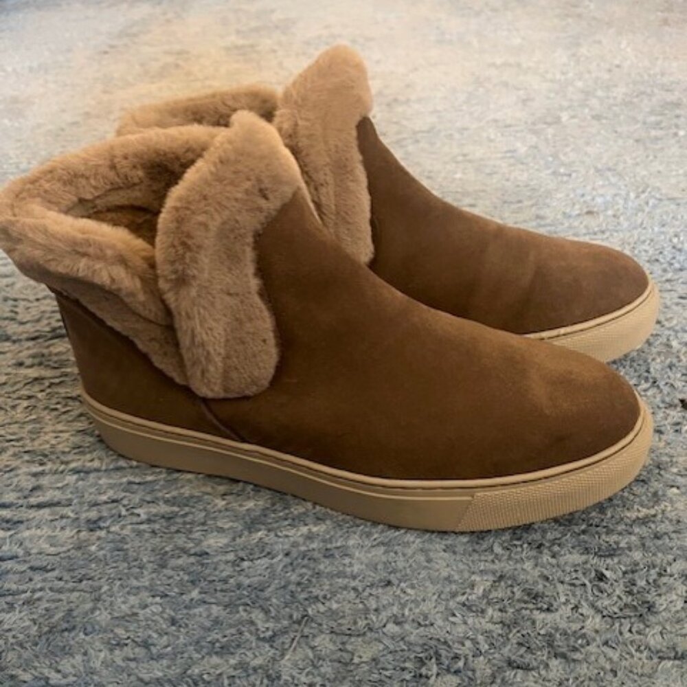 Cougar Duffy Boot size 9 NWOT